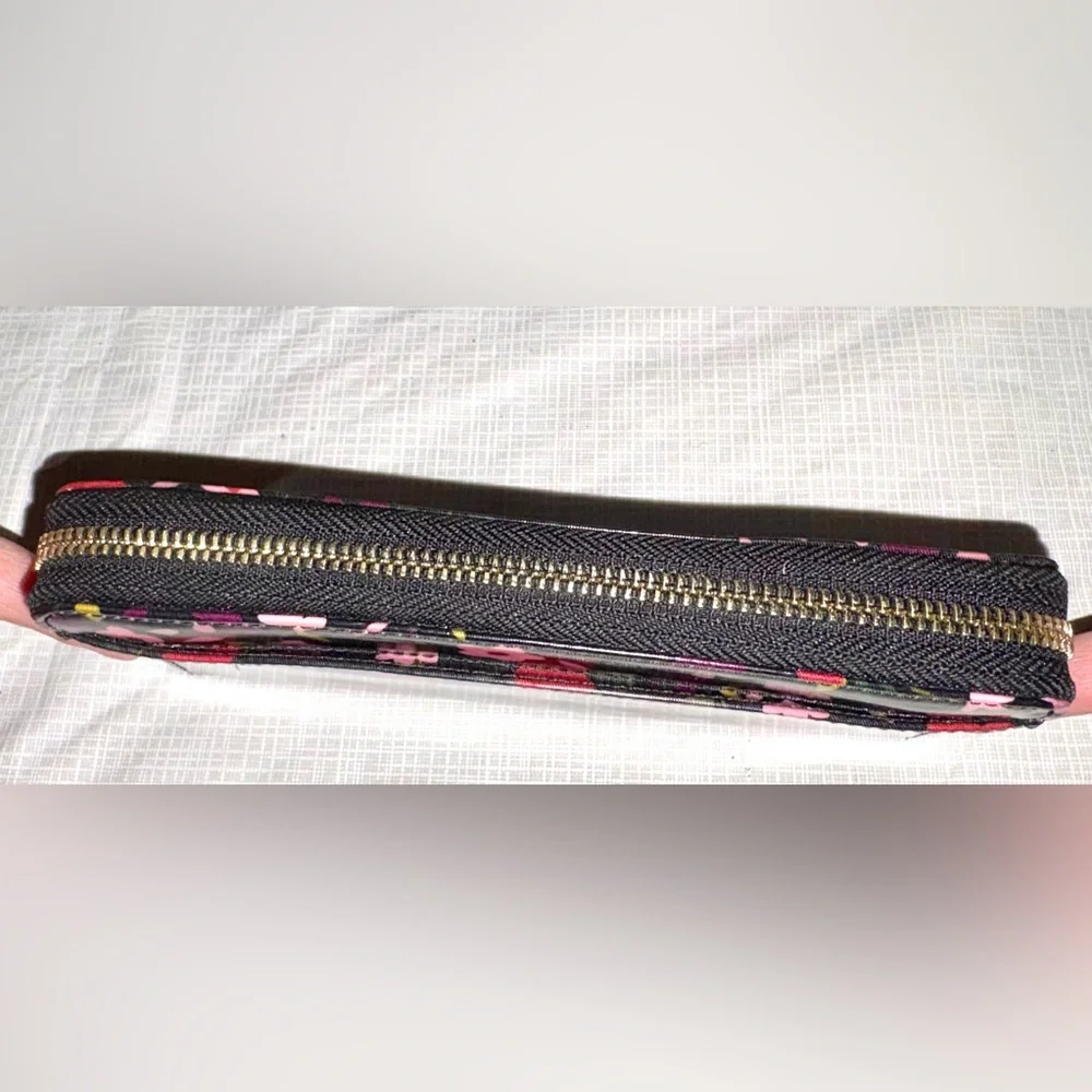 kate spade a Daycation Boho Black Floral Zip Around Large Wallet - Picture 7 of 8